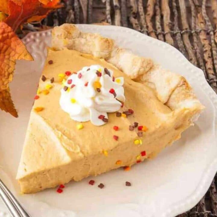 Easy Pumpkin Cream Pie - Mindee's Cooking Obsession