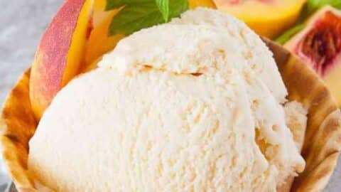 Homemade Fresh Peach Ice Cream Recipe