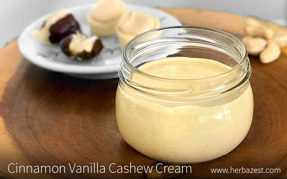 Cinnamon Vanilla Cashew Cream in a glass jar.