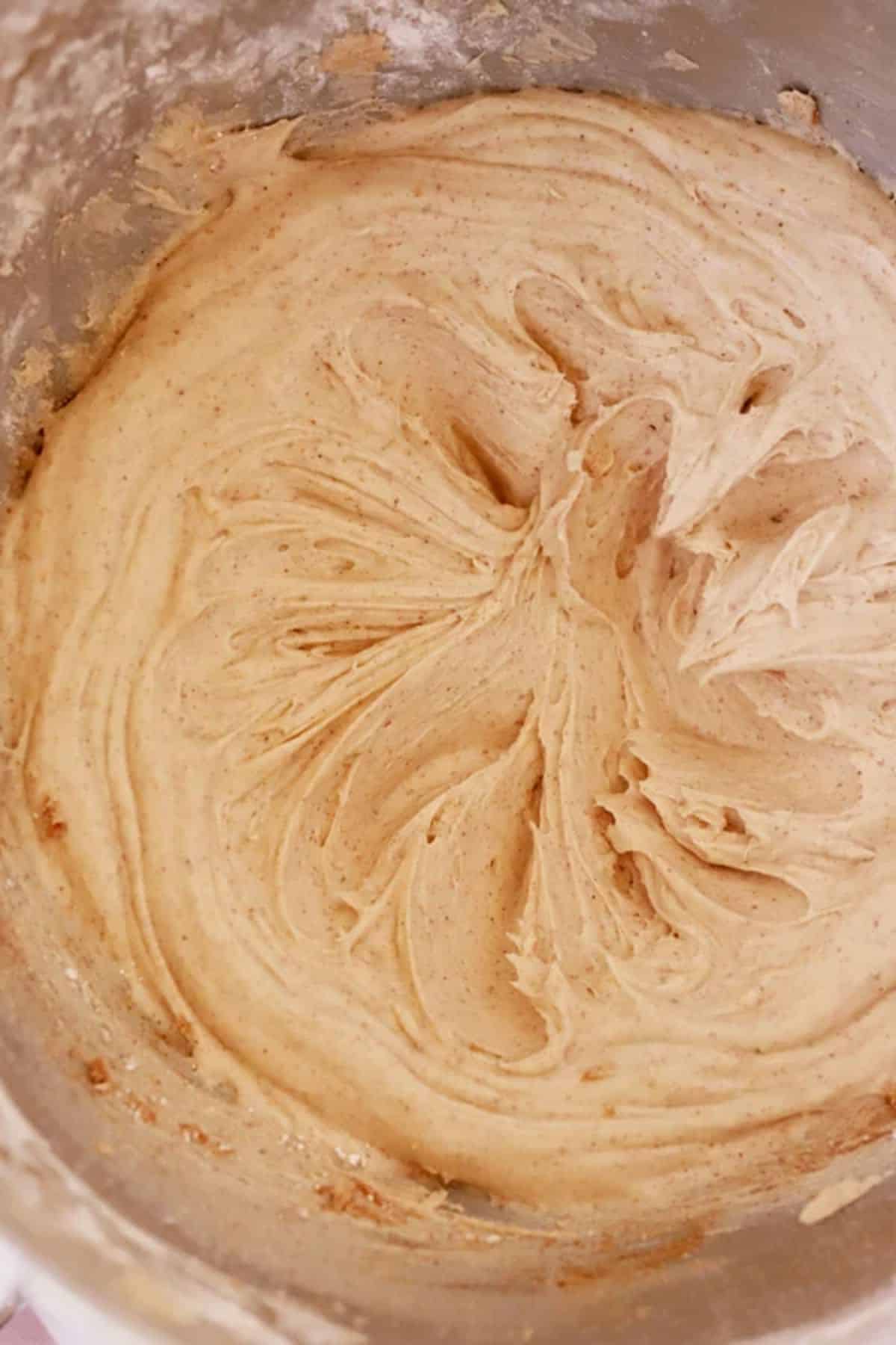 Cinnamon Buttercream Frosting in a bowl.