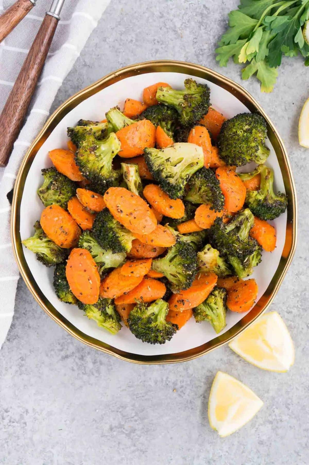 Tasteful Roasted Broccoli and Carrots in a bowl.